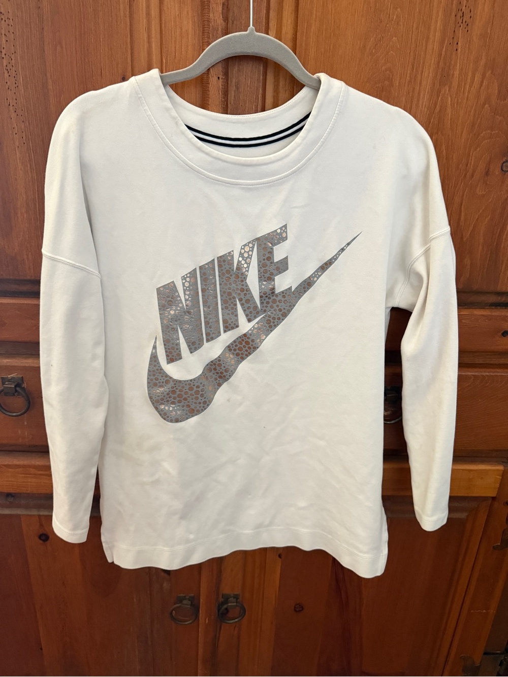 Nike womens Cream Logo Sweatshirt